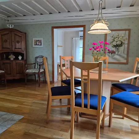 Nina - Cosy 3 Bedroom House In Calm Area With Garden فيلة Narpio