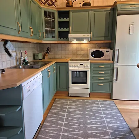 Nina - Cosy 3 Bedroom House In Calm Area With Garden فيلة Narpio