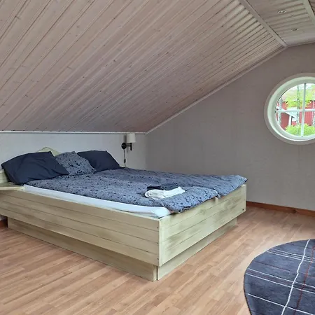 فيلة Nina - Cosy 3 Bedroom House In Calm Area With Garden Narpio