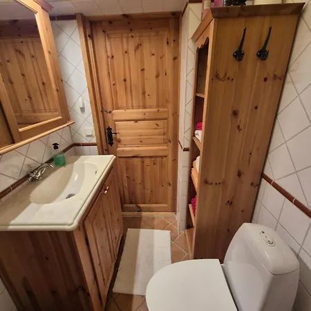 Βίλα Nina - Cosy 3 Bedroom House In Calm Area With Garden